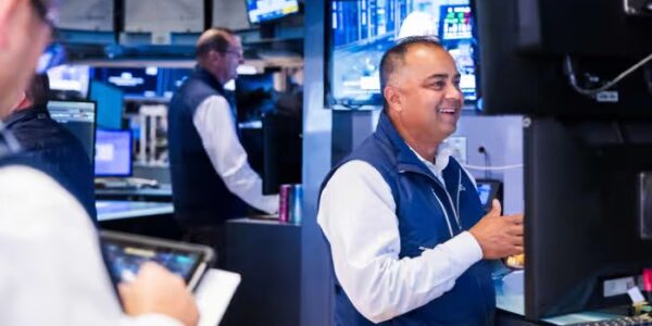 Commodities vs Bitcoin 2025 market trends showing gold, silver, copper and Bitcoin prices