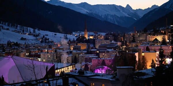 European markets decline amid trade war fears and World Economic Forum discussions in Davos