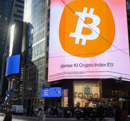 Graph showing Bitcoin ETF inflows and outflows during 2026 price volatility
