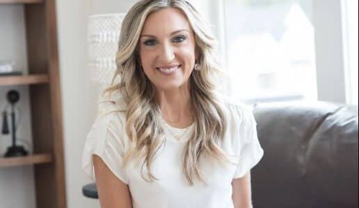 Melanie Mitro leadership fitness coach motivational influencer